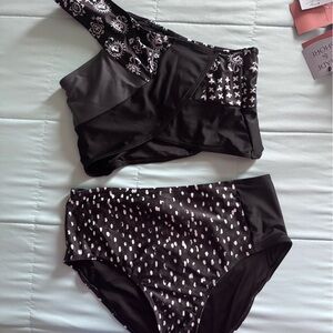 NANI Swimwear Black and White Patterned Bikini Set